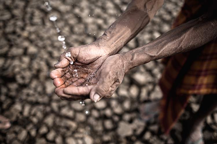 elderly-men-are-exposed-rainwater-dry-weather-global-warming